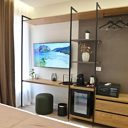 Galeria's Rooms, Tirana, Self Check-in * Tirana