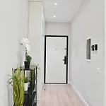 Galeria's Rooms, Tirana, Self Check-in * טיראנה