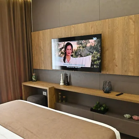 Galeria's Rooms, Tirana, Self Check-in 公寓 *