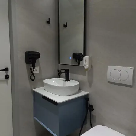 Galeria's Rooms, Tirana, Self Check-in 地拉那