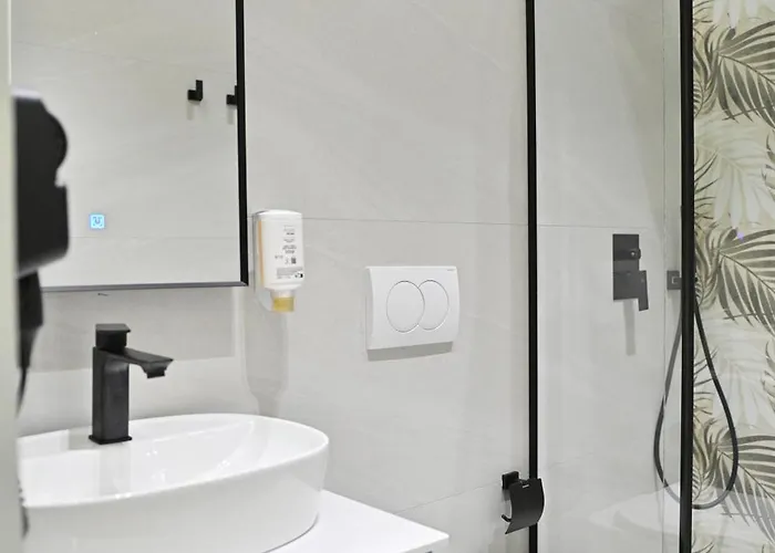 Galeria's Rooms, Tirana, Self Check-in شقة *