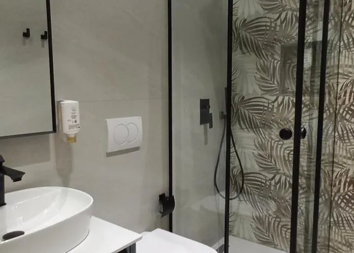 Galeria's Rooms, Tirana, Self Check-in شقة *